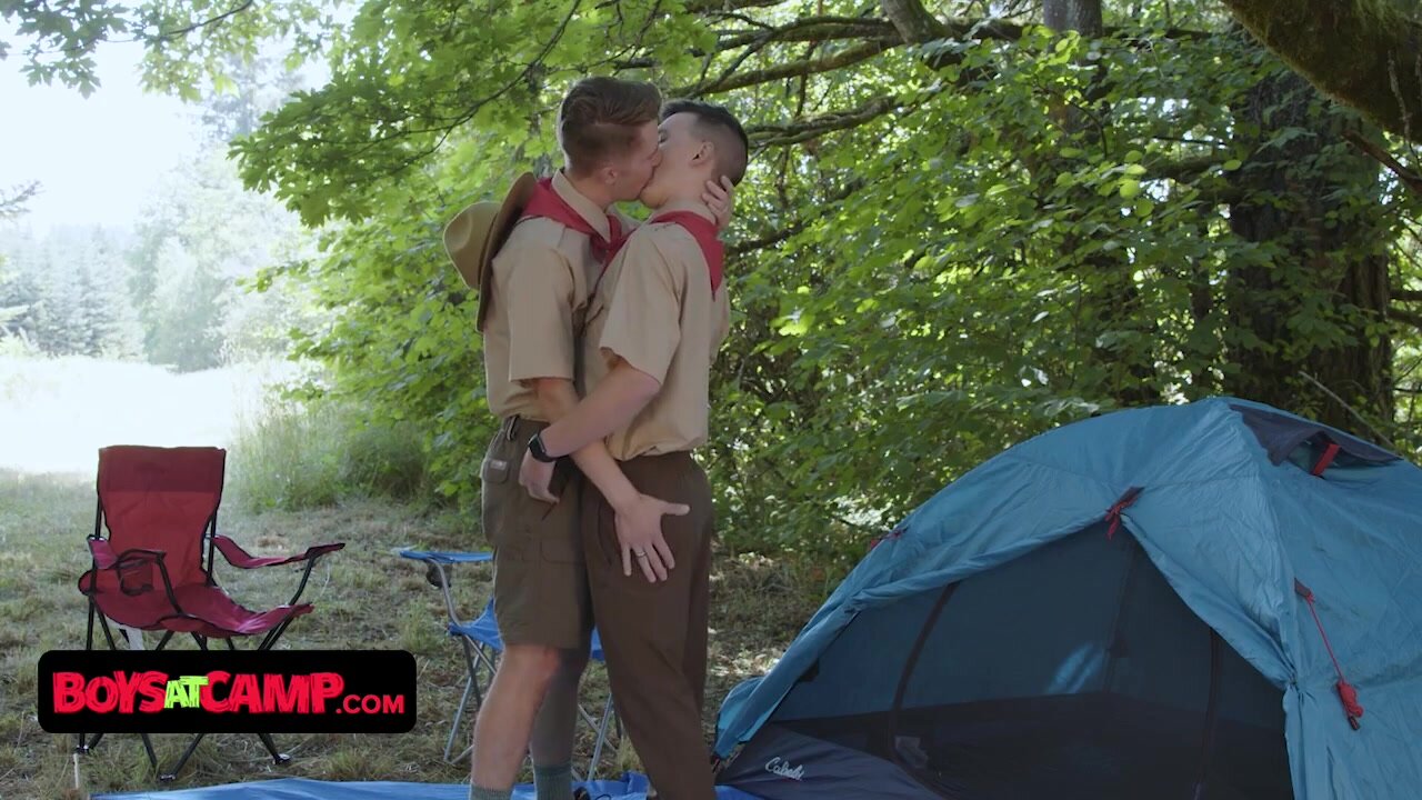 Мальчики в лагере - интровертный новый мальчик присоединяется к Scout Boy